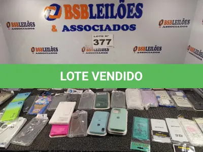 LOTE 377 - 45 – CAPAS PARA CELULARES DIVERSOS (NO ESTADO, NÃO SABEMOS SE FUNCIONA. LEILÃO NÃO TEM GARANTIA E NEM DEVOLUÇÃO, SUJEITO A POSSÍVEIS AVARIAS VISÍVEIS/OCULTAS E/OU AUSÊNCIA DE COMPONENTES)