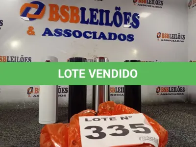 LOTE 335 - 04 – GARRAFAS TÉRMICAS (NO ESTADO, NÃO SABEMOS SE FUNCIONA. LEILÃO NÃO TEM GARANTIA E NEM DEVOLUÇÃO, SUJEITO A POSSÍVEIS AVARIAS VISÍVEIS/OCULTAS E/OU AUSÊNCIA DE COMPONENTES)