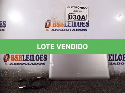 LOTE 030 - 01 TABLETE SAMSUNG TAB 2  16GB, WIFI, MODELO GT-P5110 (NO ESTADO, NÃO SABEMOS SE FUNCIONA. LEILÃO NÃO TEM GARANTIA E NEM DEVOLUÇÃO, SUJEITO A POSSÍVEIS AVARIAS VISÍVEIS/OCULTAS E/OU AUSÊNCIA DE COMPONENTES)