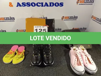 LOTE 125 - 03 – PARES DE CALÇADOS FEMININOS Nº 36 (NO ESTADO, NÃO SABEMOS SE FUNCIONA. LEILÃO NÃO TEM GARANTIA E NEM DEVOLUÇÃO, SUJEITO A POSSÍVEIS AVARIAS VISÍVEIS/OCULTAS E/OU AUSÊNCIA DE COMPONENTES)