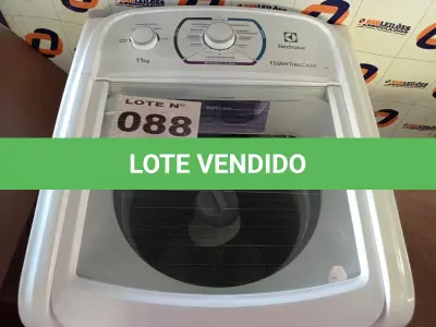 LOTE 088 - 01 LAVADORA DE ROUPAS ELECTROLUX ESSENCIAL CARE LES11 - 11KG 220 VOLTS (NO ESTADO, NÃO SABEMOS SE FUNCIONA. LEILÃO NÃO TEM GARANTIA E NEM DEVOLUÇÃO, SUJEITO A POSSÍVEIS AVARIAS VISÍVEIS/OCULTAS E/OU AUSÊNCIA DE COMPONENTES)