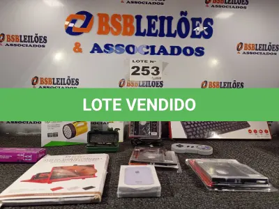 LOTE 253 - 10 - ITENS DE TECNOLOGIA DIVERSOS (NO ESTADO, NÃO SABEMOS SE FUNCIONA. LEILÃO NÃO TEM GARANTIA E NEM DEVOLUÇÃO, SUJEITO A POSSÍVEIS AVARIAS VISÍVEIS/OCULTAS E/OU AUSÊNCIA DE COMPONENTES)