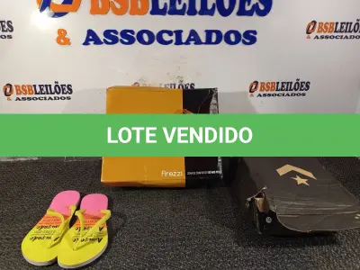 LOTE 125 - 03 – PARES DE CALÇADOS FEMININOS Nº 36 (NO ESTADO, NÃO SABEMOS SE FUNCIONA. LEILÃO NÃO TEM GARANTIA E NEM DEVOLUÇÃO, SUJEITO A POSSÍVEIS AVARIAS VISÍVEIS/OCULTAS E/OU AUSÊNCIA DE COMPONENTES)