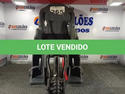LOTE 255 - 01 - CADEIRINHA CRIANÇA BIKE TRASEIRA (NO ESTADO, NÃO SABEMOS SE FUNCIONA. LEILÃO NÃO TEM GARANTIA E NEM DEVOLUÇÃO, SUJEITO A POSSÍVEIS AVARIAS VISÍVEIS/OCULTAS E/OU AUSÊNCIA DE COMPONENTES)