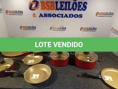 LOTE 301 - 01 - JOGO DE PANELA TRAMONTINA 15 PEÇAS (NO ESTADO, NÃO SABEMOS SE FUNCIONA. LEILÃO NÃO TEM GARANTIA E NEM DEVOLUÇÃO, SUJEITO A POSSÍVEIS AVARIAS VISÍVEIS/OCULTAS E/OU AUSÊNCIA DE COMPONENTES)