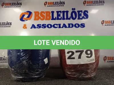 LOTE 279 - 02 - VASOS DE PLANTAS (NO ESTADO, NÃO SABEMOS SE FUNCIONA. LEILÃO NÃO TEM GARANTIA E NEM DEVOLUÇÃO, SUJEITO A POSSÍVEIS AVARIAS VISÍVEIS/OCULTAS E/OU AUSÊNCIA DE COMPONENTES)