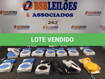 LOTE 262 - 18 - GUIAS RETRÁTIL P/COLEIRA 5 METROS PARA PETS COM TRAVA (NO ESTADO, NÃO SABEMOS SE FUNCIONA. LEILÃO NÃO TEM GARANTIA E NEM DEVOLUÇÃO, SUJEITO A POSSÍVEIS AVARIAS VISÍVEIS/OCULTAS E/OU AUSÊNCIA DE COMPONENTES)