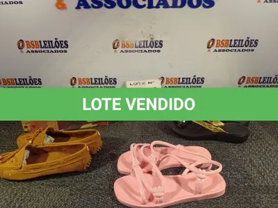 LOTE 291 - 03 – PARES DE CALÇADOS FEMININO Nº 37 (NO ESTADO, NÃO SABEMOS SE FUNCIONA. LEILÃO NÃO TEM GARANTIA E NEM DEVOLUÇÃO, SUJEITO A POSSÍVEIS AVARIAS VISÍVEIS/OCULTAS E/OU AUSÊNCIA DE COMPONENTES)