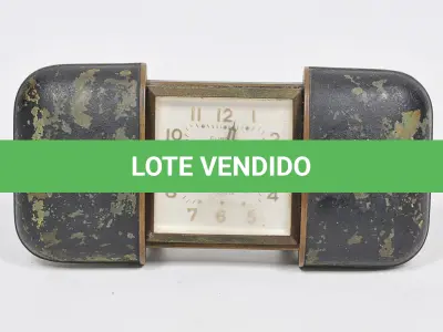 LOTE 051 - LOTE COM TRÊS RELÓGIOS ANTIGOS DÉCADA DE 80 (NO ESTADO)