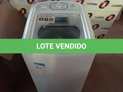 LOTE 088 - 01 LAVADORA DE ROUPAS ELECTROLUX ESSENCIAL CARE LES11 - 11KG 220 VOLTS (NO ESTADO, NÃO SABEMOS SE FUNCIONA. LEILÃO NÃO TEM GARANTIA E NEM DEVOLUÇÃO, SUJEITO A POSSÍVEIS AVARIAS VISÍVEIS/OCULTAS E/OU AUSÊNCIA DE COMPONENTES)