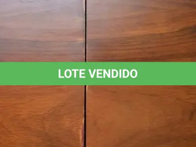 LOTE 060 - MESA MANUELINO MADEIRA NOBRE COM 4 CADEIRAS (NO ESTADO)