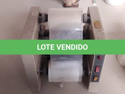 LOTE 428 - 01 PLASTIFICADORA FUNCIONA ATE O MOMENTO (NO ESTADO)