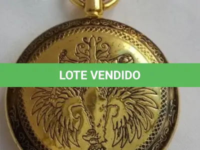 LOTE 330 - LOTE COM RELÓGIO PINGENTE ANTIGO MAIS UM RELÓGIO DE DE BOLSO(NO ESTADO)