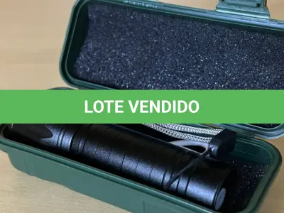 LOTE 004 - 01 LANTERNA TÁTICA PORTÁTIL (NO ESTADO)
