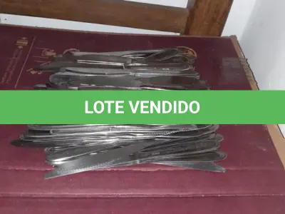 LOTE 405 - LOTE COM: 200 FACAS EM INOX (NO ESTADO)