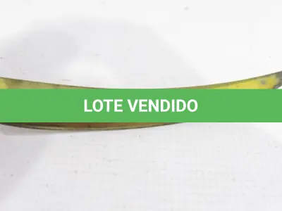 LOTE 220 - DOIS PUNHAIS EM BRONZE,18CM (FALTAM ALGUMAS PEDRAS) (NO ESTADO)