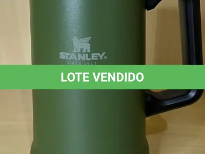 LOTE 014 - 01 COPO STANLEY BEER STEIN GRANDE NA COR VERDE(NO ESTADO)