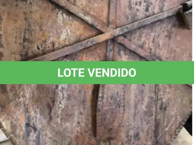 LOTE 269 - BRASÃO MUITO  ANTIGO COM ÓTIMOS DETALHES 60X 30CM (NO ESTADO)