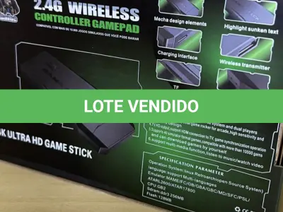 LOTE 027 - 01 VIDEOGAME STICKER COM 2 CONTROLES E CENTENAS DE JOGOS EMBUTIDOS(NO ESTADO)