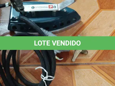 LOTE 501 - FERRO DE PASSAR ANTIGO A GÁS PEQUENO (NO ESTADO)