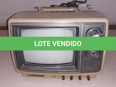 LOTE 468 - TV ANTIGA DÉCADA DE 80 LIGANDO PERFEITAMENTE ATE O MOMENTO SEM GARANTIA FUTURAS (NO ESTADO)