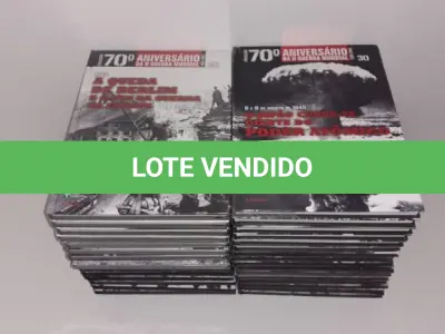 LOTE 592 - COLEÇÃO 70 ª ANIVERSÁRIO DA SEGUNDA GUERRA MUNDIAL COMPLETA COM LIVROS E DVDS (NO ESTADO)