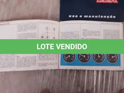 LOTE 608 - MANUAL DO PROPRIETÁRIO BRASÍLIA 1975 + BRINDE (NO ESTADO)
