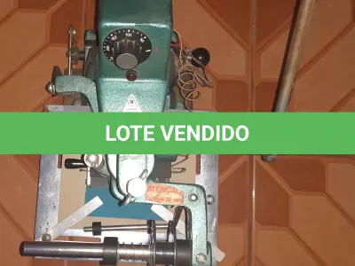 LOTE 477 - MÁQUINA DE PERSONALIZAR GUARDANAPOS CANETAS ETC COMPLETÍSSIMA COM  JOGOS DE LETRAS MANUSCRITAS,  MAIÚSCULAS, MINÚSCULAS, NÚMEROS, ROLOS DE FITAS PARA PERSONALIZAR (NO ESTADO)