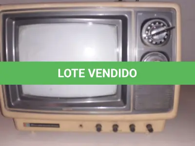 LOTE 468 - TV ANTIGA DÉCADA DE 80 LIGANDO PERFEITAMENTE ATE O MOMENTO SEM GARANTIA FUTURAS (NO ESTADO)