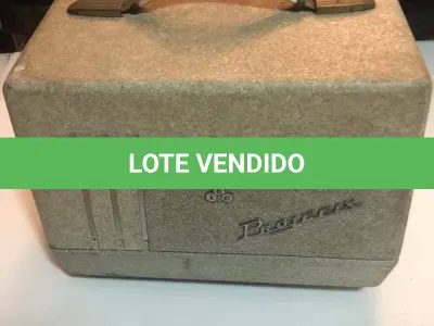 LOTE 458 - PROJETOR DE SLIDES MARCA PROJECFLX SEM  TEST VENDIDO NO ESTADO, SEM GARANTIA. (NO ESTADO)