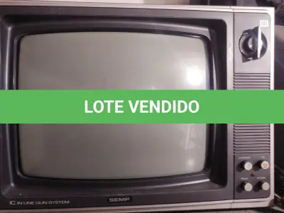 LOTE 469 - TV ANTIGA SEMP MAX COLOR  FUNCIONANDO ATE O MOMENTO (NO ESTADO)