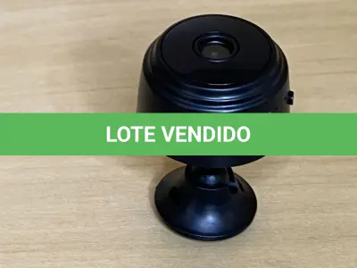 LOTE 085 - 01 MINI CÂMERA ESPIÃ WI-FI (NO ESTADO)