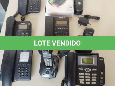 LOTE 494 - LOTE COM DIVERSOS TELEFONES (NO ESTADO)