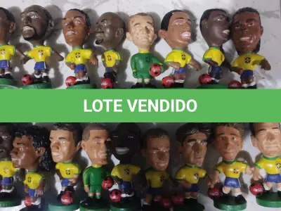 LOTE 587 - COLEÇÃO MINI CRAQUES COCA-COLA COPA DO MUNDO 1998 COM 26 MINI CRAQUES (NO ESTADO)