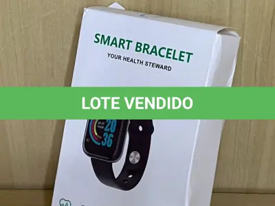 LOTE 130 - 01 SMARTWATCH SMARTBRACELET (NO ESTADO)