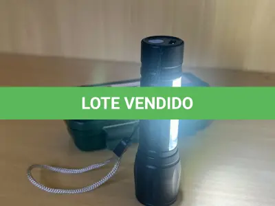 LOTE 136 - 01 LANTERNA TATICA PORTÁTIL (NO ESTADO)