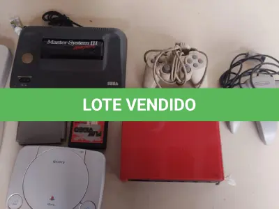 LOTE 520 - LOTE COM VIDEOGAMES (NO ESTADO)