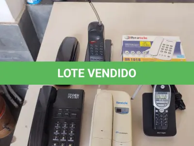 LOTE 494 - LOTE COM DIVERSOS TELEFONES (NO ESTADO)