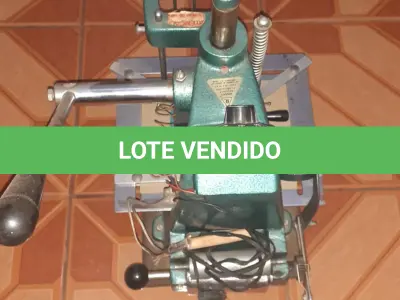 LOTE 477 - MÁQUINA DE PERSONALIZAR GUARDANAPOS CANETAS ETC COMPLETÍSSIMA COM  JOGOS DE LETRAS MANUSCRITAS,  MAIÚSCULAS, MINÚSCULAS, NÚMEROS, ROLOS DE FITAS PARA PERSONALIZAR (NO ESTADO)