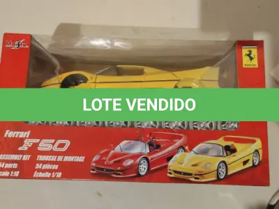 LOTE 478 - LOTE COM 3 MINIATURAS ESCALAS 1/18 NOVAS (NO ESTADO)