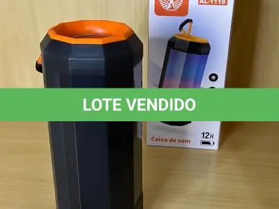 LOTE 103 - 01 CAIXA DE SOM COM BATERIA DE ATE 12H DE DURAÇÃO (NO ESTADO)