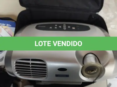 LOTE 439 - PROJETOR EPSON FUNCIONANDO PERFEITAMENTE (NO ESTADO)
