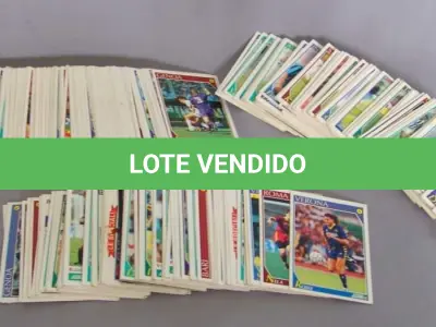 LOTE 579 - COLECIONISMO, MAIS DE QUATROCENTOS (+400) CARDS DO CAMPEONATO DE FUTEBOL ITALIANO.(NO ESTADO)