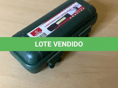 LOTE 126 - 01 LANTERNA TÁTICA PORTÁTIL (NO ESTADO)