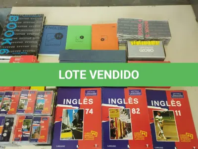 LOTE 593 - LOTE COM DIVERSOS CURSOS DE LÍNGUAS INGLÊS FRANCÊS (NO ESTADO)