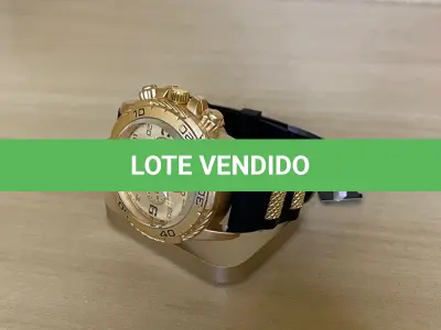 LOTE 113 - 01 RELÓGIO DOURADO COM PRETO