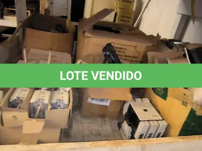 LOTE 050 - 01 LOTE COM LUMINÁRIAS, FUSÍVEIS DE CERÂMICAS (NO ESTADO)
