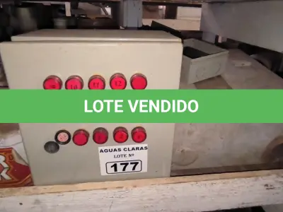 LOTE 177 - 01 LOTE COM QUADROS ELÉTRICOS (NO ESTADO)
