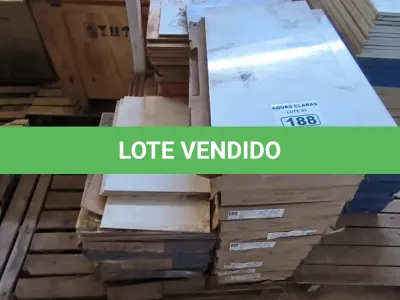 LOTE 188 - 01 LOTE COM PISOS DIVERSOS TAMANHOS E CORES (NO ESTADO)