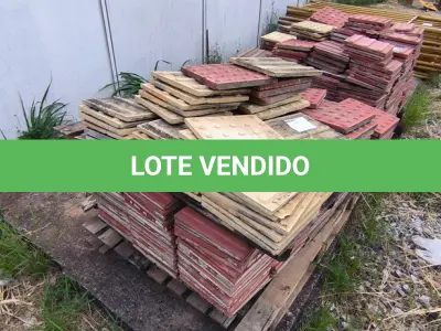 LOTE 243 - 01 LOTE DE PISO NICKA (NO ESTADO)